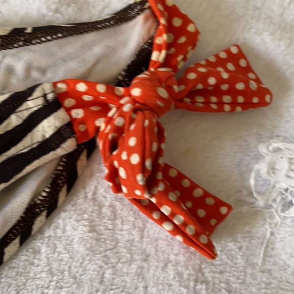 La Blanca Two Piece Swim - Picture 3 of 8